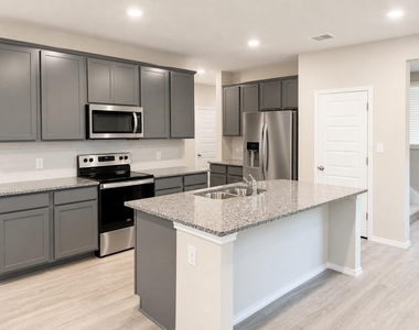 2156 Griffith Dr - Photo Thumbnail 2