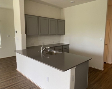 162 Andross Ln - Photo Thumbnail 2