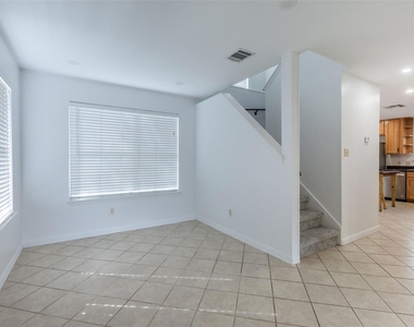 8506 Bisbee Ct - Photo Thumbnail 3