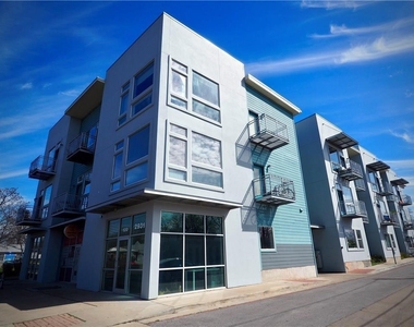 2931 E 12th St - Photo Thumbnail 1