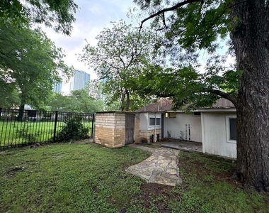 1101 Holly St - Photo Thumbnail 19