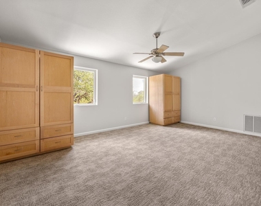 1100 Chapparal Dr - Photo Thumbnail 12