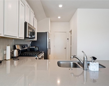 21317 Wilmiller Ln - Photo Thumbnail 6