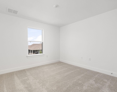 9509 Boathouse Dr - Photo Thumbnail 24