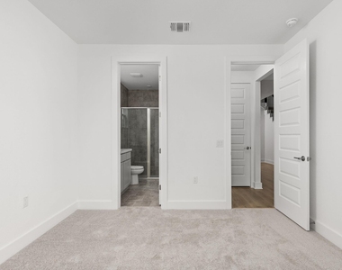 9509 Boathouse Dr - Photo Thumbnail 19