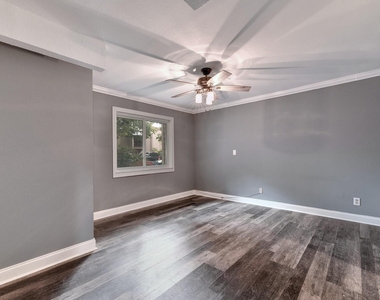 31 Marina Cir - Photo Thumbnail 13