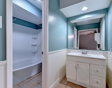 31 Marina Cir - Photo Thumbnail 19
