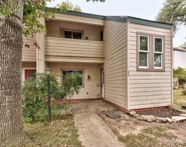 31 Marina Cir - Photo Thumbnail 2