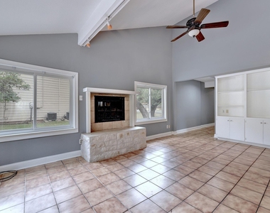 31 Marina Cir - Photo Thumbnail 6