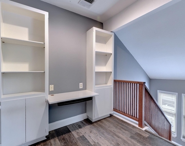 31 Marina Cir - Photo Thumbnail 16