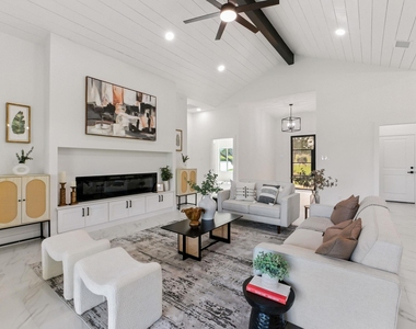 418 Bedford Dr - Photo Thumbnail 5