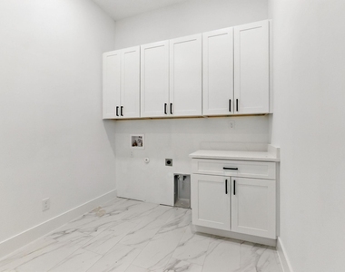 418 Bedford Dr - Photo Thumbnail 27