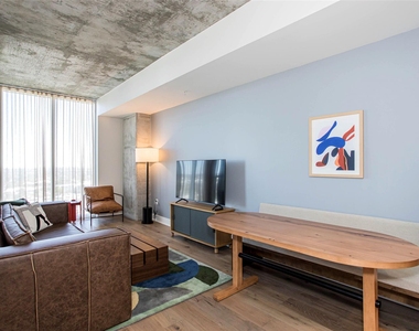 48 East Ave - Photo Thumbnail 4