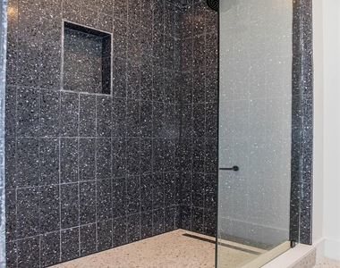 48 East Ave - Photo Thumbnail 14