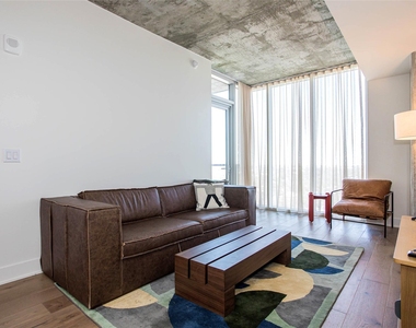 48 East Ave - Photo Thumbnail 5