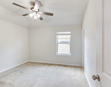 10404 Choctaw Print Way - Photo Thumbnail 29