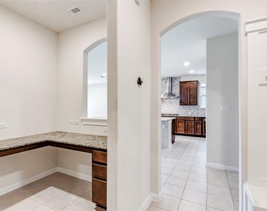 10404 Choctaw Print Way - Photo Thumbnail 14