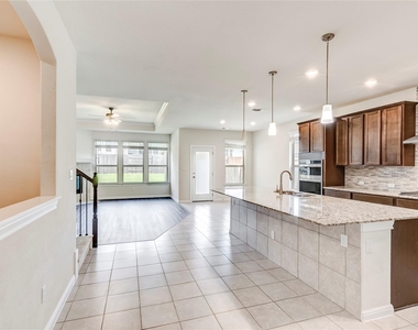 10404 Choctaw Print Way - Photo Thumbnail 4