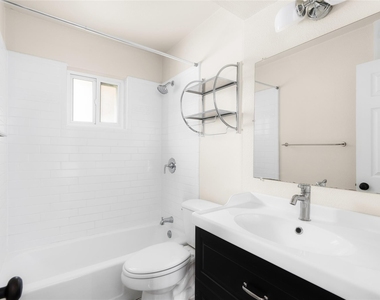 2408 Ventura Dr - Photo Thumbnail 13