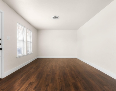 2408 Ventura Dr - Photo Thumbnail 14