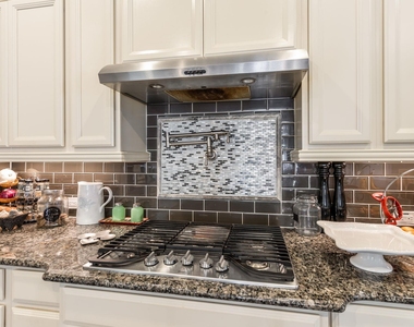 1063 Cedar Glen Dr - Photo Thumbnail 11
