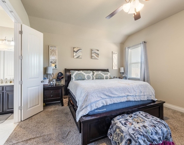 1063 Cedar Glen Dr - Photo Thumbnail 14