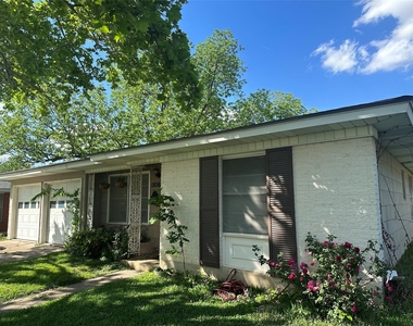 1806 Barbara St - Photo Thumbnail 2