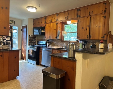 1806 Barbara St - Photo Thumbnail 10