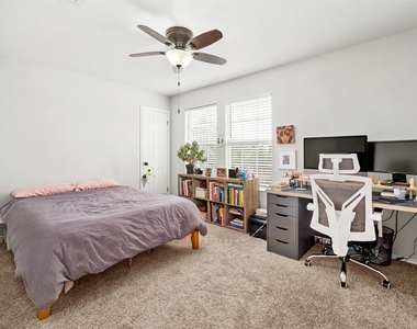 6630 Hillside Terrace Dr - Photo Thumbnail 20