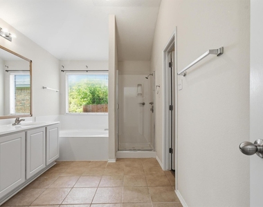 224 Poplarwood Dr - Photo Thumbnail 20