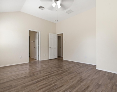224 Poplarwood Dr - Photo Thumbnail 18