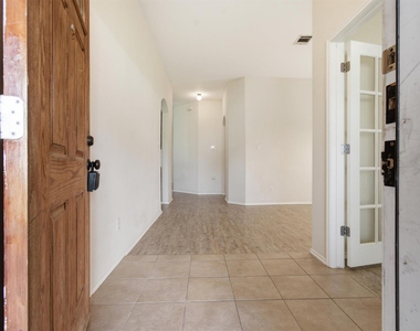224 Poplarwood Dr - Photo Thumbnail 3