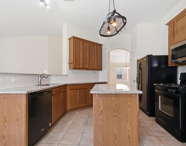224 Poplarwood Dr - Photo Thumbnail 10