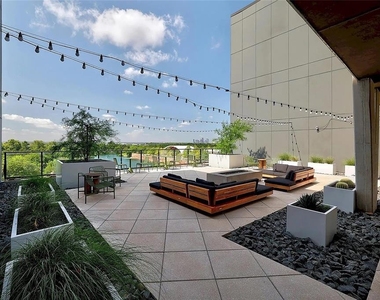 1701 Simond Ave - Photo Thumbnail 27
