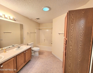 7485 Cliff Cottage Drive - Photo Thumbnail 9