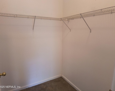6112 Maggies Circle - Photo Thumbnail 7