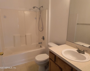 6112 Maggies Circle - Photo Thumbnail 12
