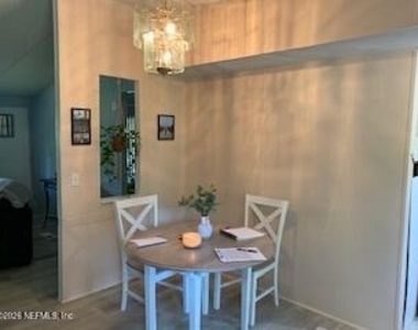 115 Greer Lane - Photo Thumbnail 7