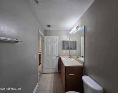 575 Oakleaf Plantation Parkway - Photo Thumbnail 13