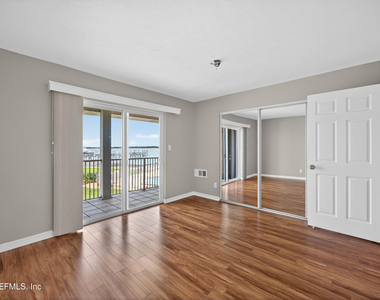 83 Comares Avenue - Photo Thumbnail 12