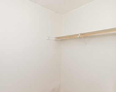 6416 S Saint Lawrence Avenue - Photo Thumbnail 6
