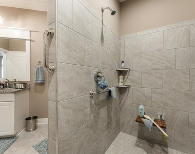 108 Boulder Court - Photo Thumbnail 11