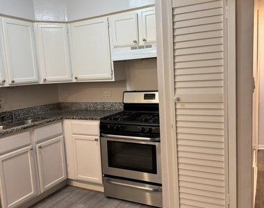 6027 103rd Street - Photo Thumbnail 10