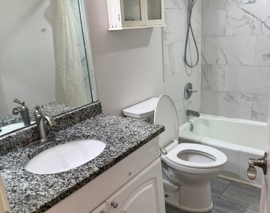 6027 103rd Street - Photo Thumbnail 8