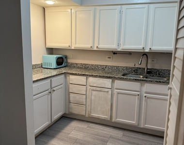 6027 103rd Street - Photo Thumbnail 11