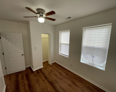 1320 W 57th Street - Photo Thumbnail 11