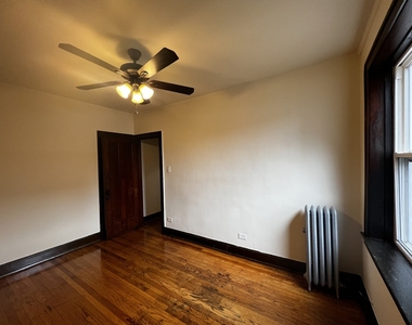 4305 W Palmer Street - Photo Thumbnail 3