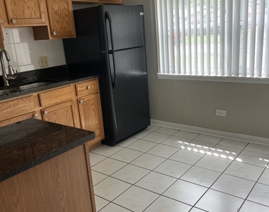 10805 S Lloyd Drive - Photo Thumbnail 5