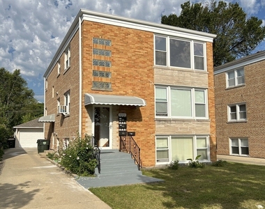 8052 N Oriole Avenue - Photo Thumbnail 15