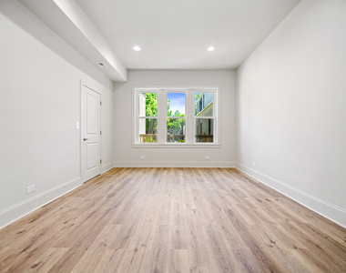 1238 N Artesian Avenue - Photo Thumbnail 1